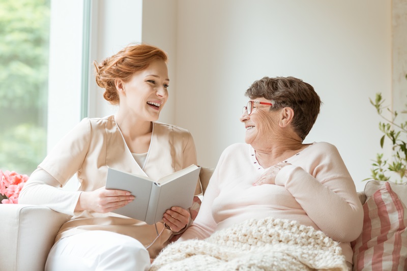 Home, Assisted Living, or Nursing Home: 5 Things to Consider
